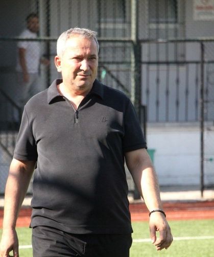 Kurucu başkandan transfer yönetimine sert eleştiri: "İnşallah ligde kalırız"