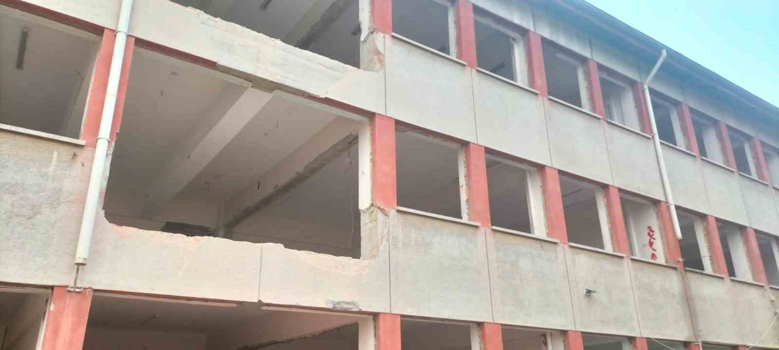20261030Aw821545